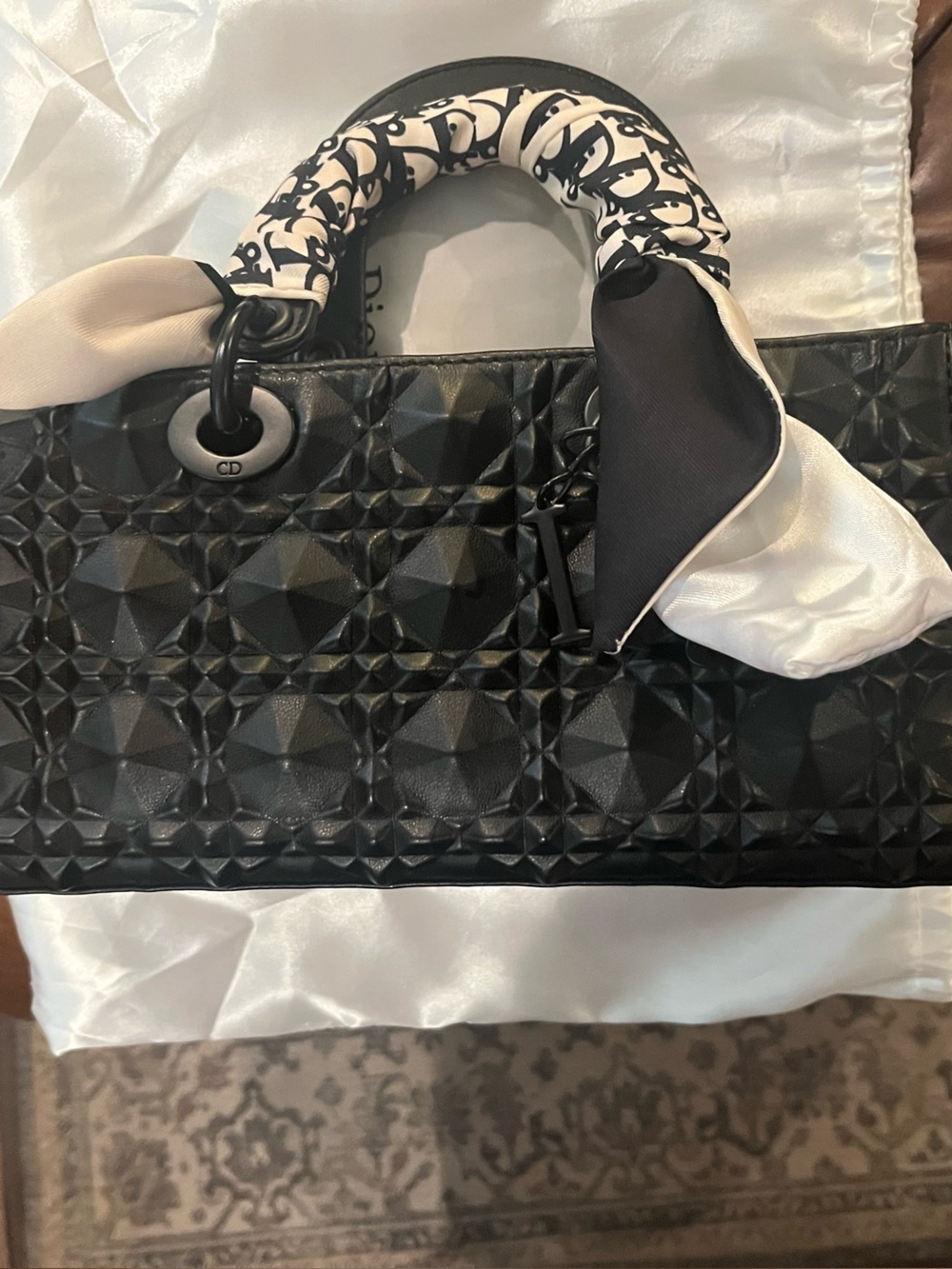 Inspired Joy east west Top-Handle Women's Bag with 2 straps. Excellent condition
